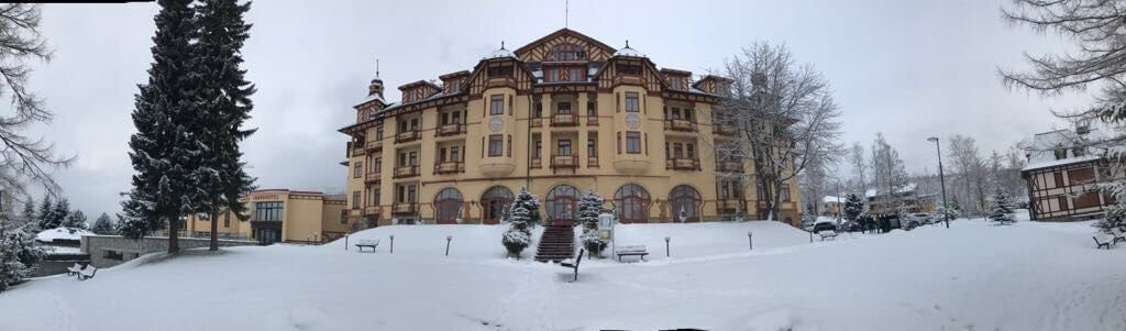 pimpi-bábo-cestovanie-grand hotel-tatry-starý smokovec