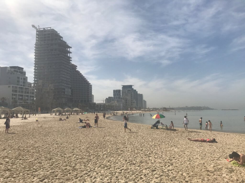 pimpi-bábo-bábätko-cestovanie-svet-izrael-múr nárekov-jeruzalem-bazilika-mŕtve more-kalia beach-tel aviv-itinerár-falafel-pláže-história-pamiatky-náboženstvo-unikát-sabat-old jaffa