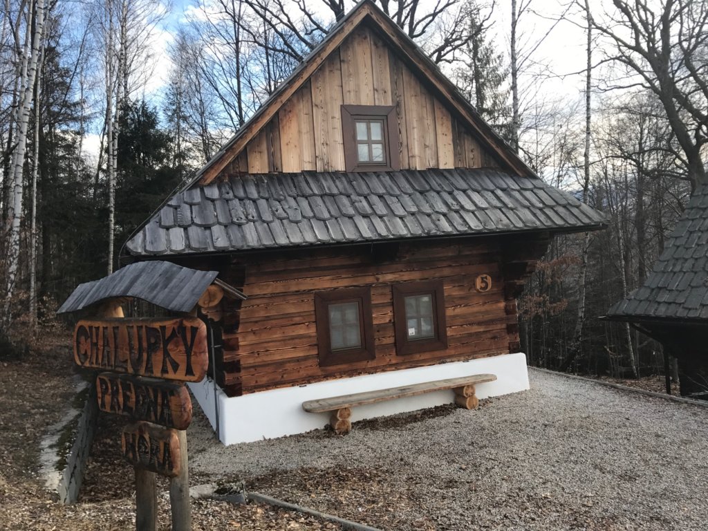 Pimpi-cestovanie-bábo-bábätko-muráň-predná hora-wellness-príroda-turistika-pivo-zábava-derský kútik