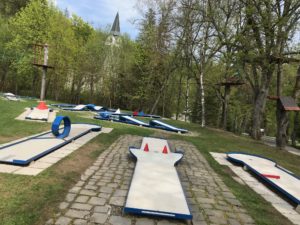 pimpi-cestovanie-bábo-bábätko-tatry-tatranská lomnica-baby friendly-deti-rodina-oddych-relax park jazierko-jazero-kačky-preliezky-palacinky-člnkovanie