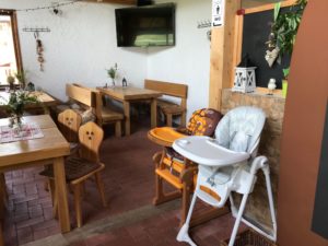 pimpi-cestovanie-bábo-bábätko-tatry-tatranská lomnica-baby friendly-deti-rodina-oddych-relax park jazierko-jazero-kačky-preliezky-palacinky-člnkovanie