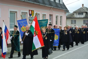 pimpi-cestovanie-bábo-bábätko-baby friendly-edina-jablonov nad turňou-víno-kras-slovenský kras-krasko-slimák-preliezky-granárium-sýpka-piecky-pizza deň