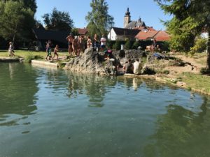 pimpi-cestovanie-bábo-bábätko-liptov-sojka-malatiny-lúčky-príroda-kúpanie-liptovksý ján-villa victoria-vodopád-mincovníčkovo-zážitky-rodina-lángoš