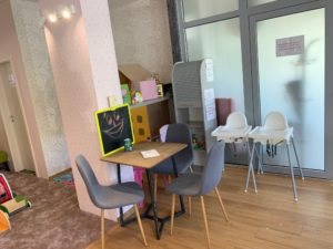 pimpi-bábo-babo-bábätko-cestovanie-cestuj s deťmi-mama blog-rady a tipy-baby friendly kaviareň-káva-zábava-koláč-košice-hry-deti-san domenico cafe-maribo cafe-cukráreň robie-daddys cafe-naše bistro