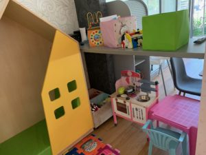 pimpi-bábo-babo-bábätko-cestovanie-cestuj s deťmi-mama blog-rady a tipy-baby friendly kaviareň-káva-zábava-koláč-košice-hry-deti-san domenico cafe-maribo cafe-cukráreň robie-daddys cafe-naše bistro