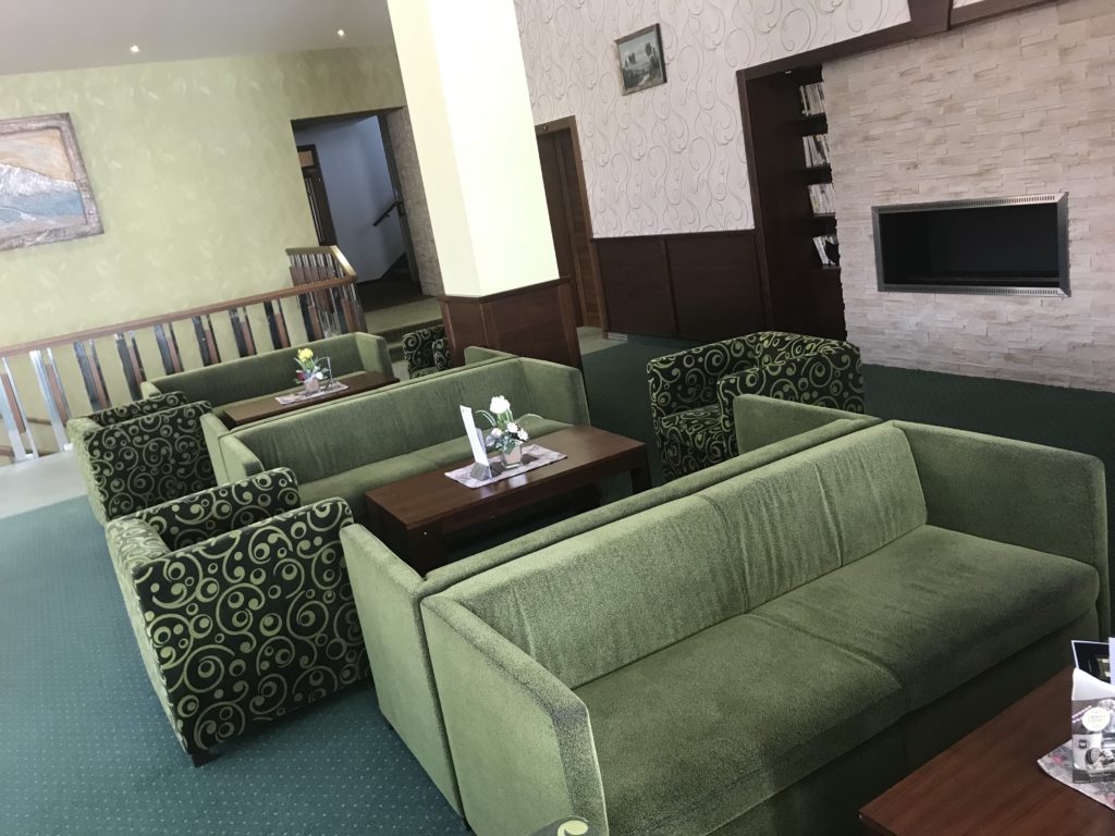 pimpi-bábo do sveta-cestovanie-mama blog-cestuj s deťmi-tatry-slovensko-stará lesná-detský kútik-kinderland-zážitky-zábava-wellness-soľná jaskyňa-hotel lesana-lesana-bábätko-cestovanie s bábom